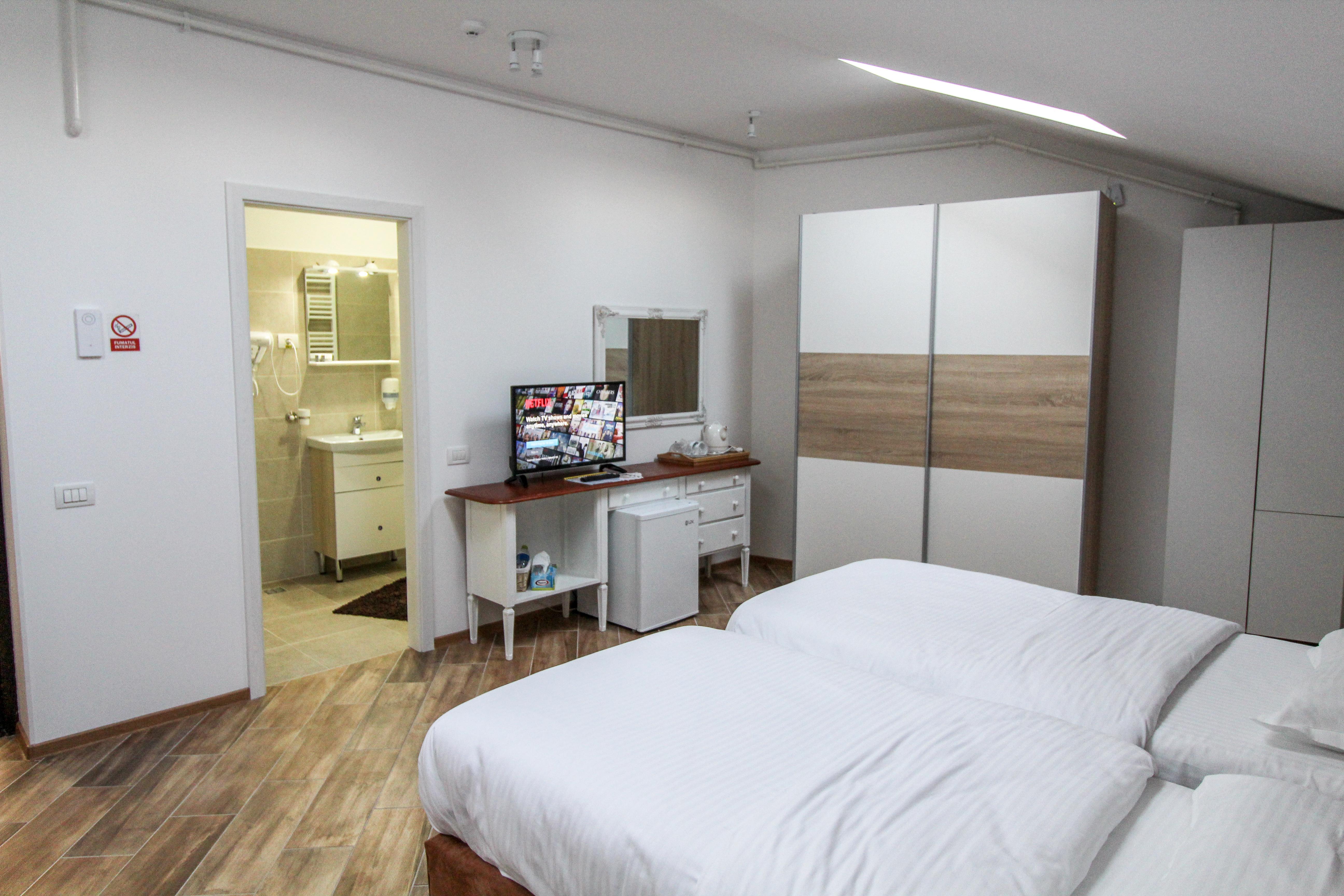 Hotel La Casa 3*