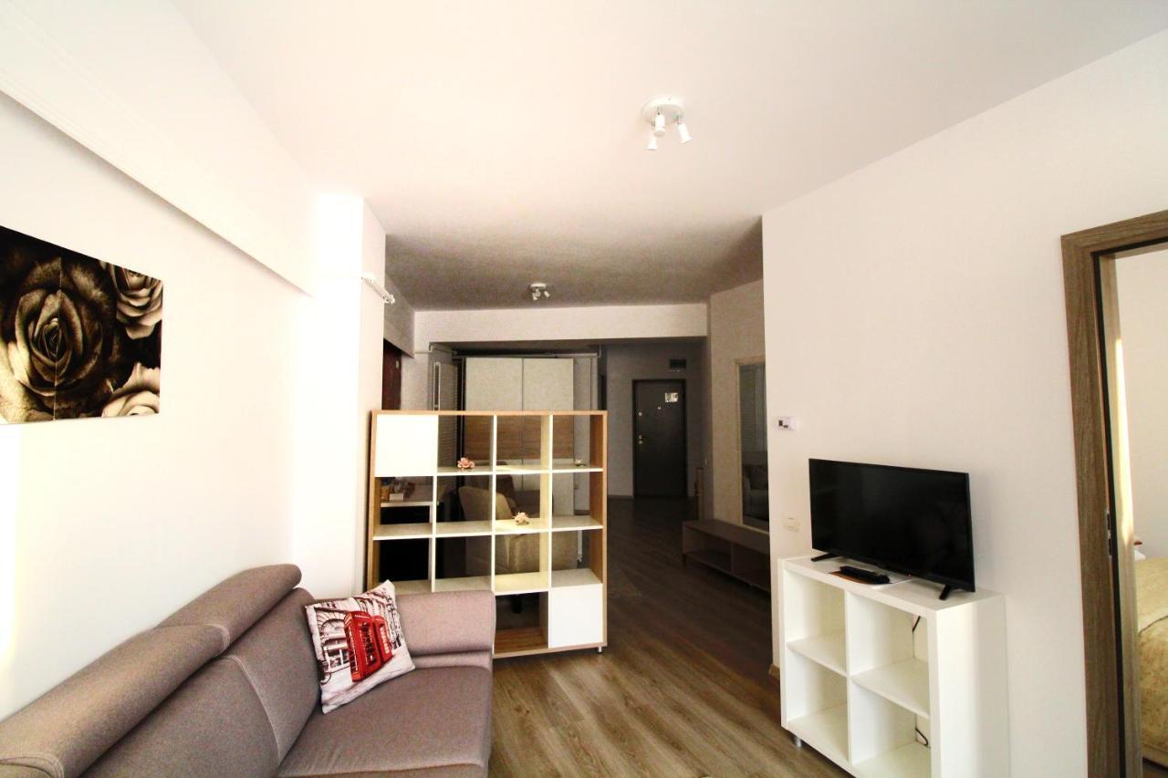 La Casa 3*