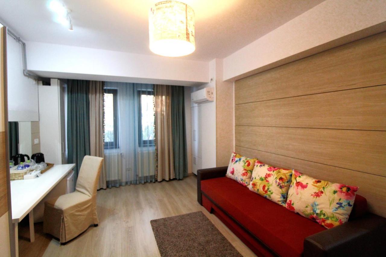 La Casa Hotel
